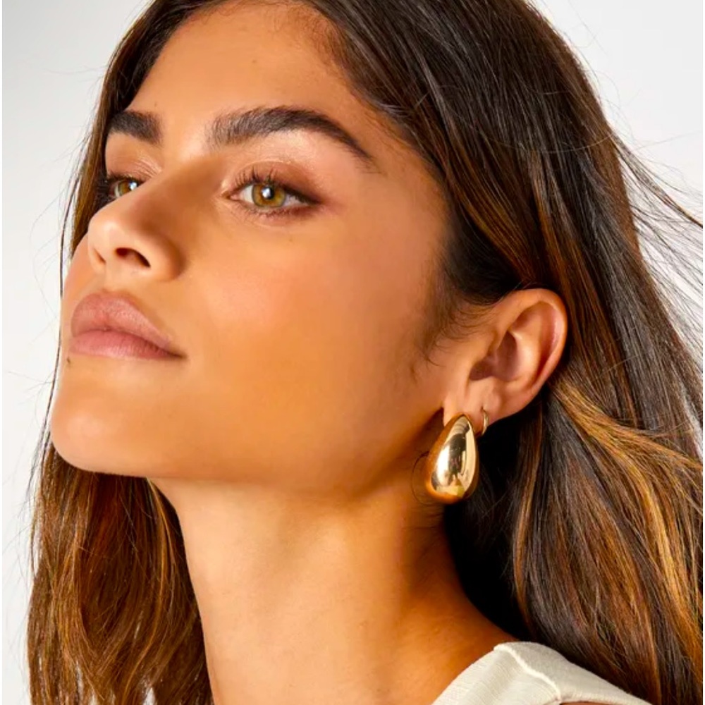 💧Tear Drop Earrings 💧